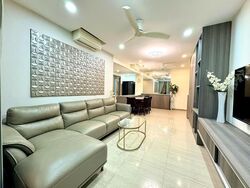 Flo Residence (D19), Condominium #559893411